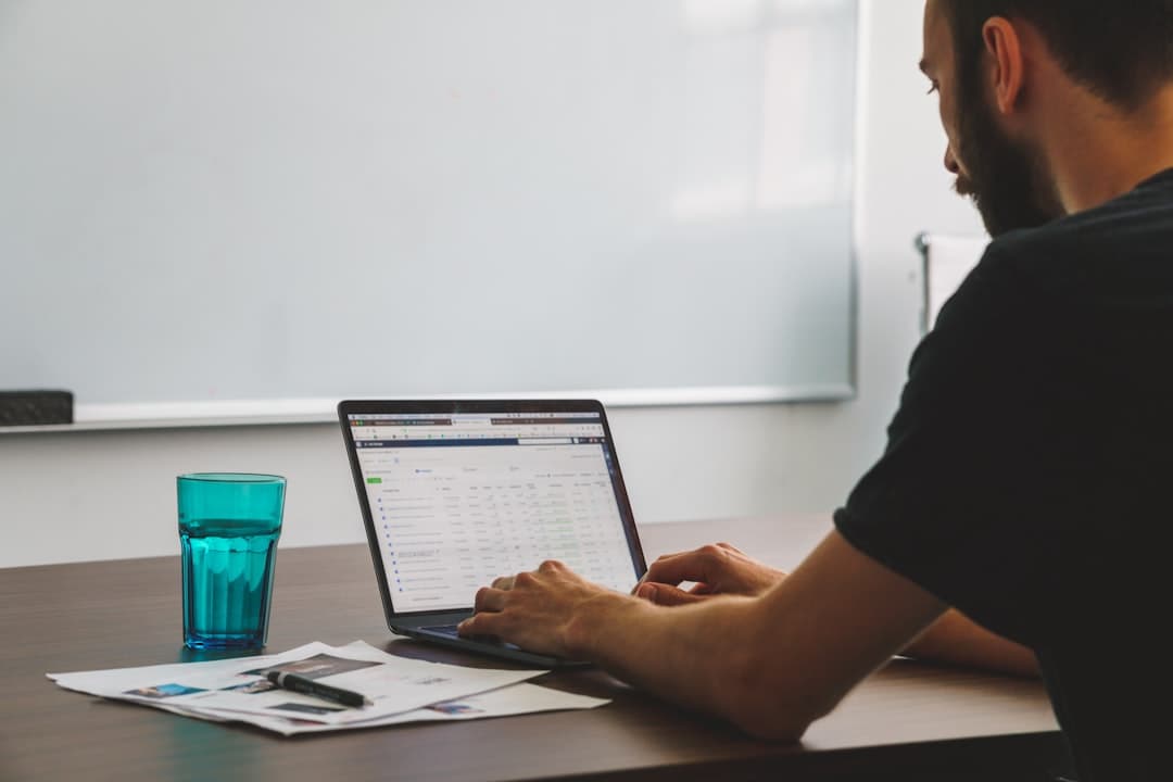 How Growth Operators Use Reddit Keyword Monitoring to Boost Content Calendar